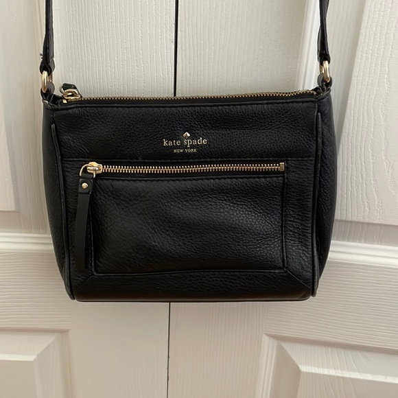 Black Kate spade purse - Picture 1 of 4